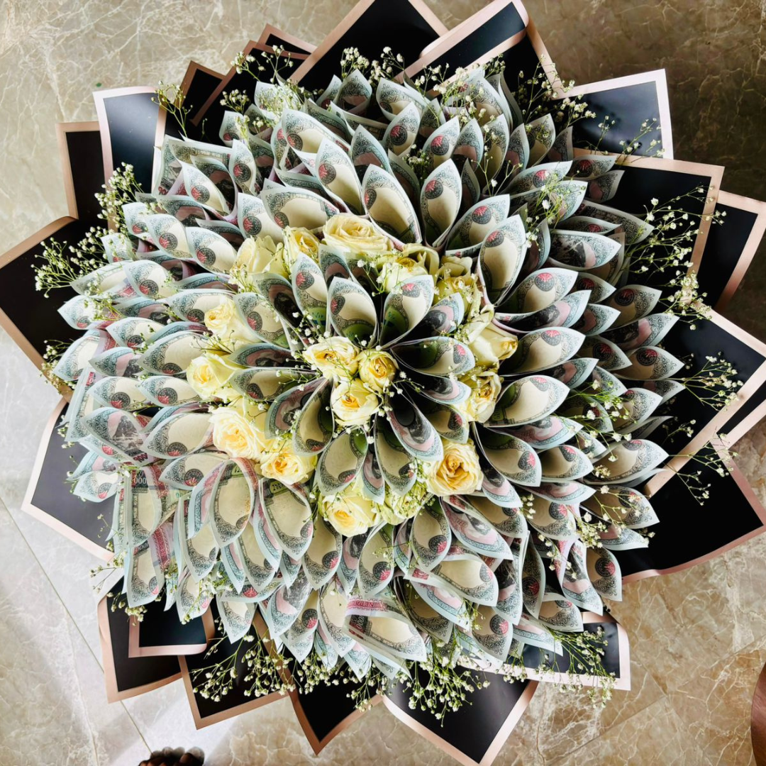 c5 45344 100k Money Bouquet With Gipsy And Roses - 45344 - Image 1