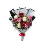 Mixed 10 Roses Bouquet With Gypsy